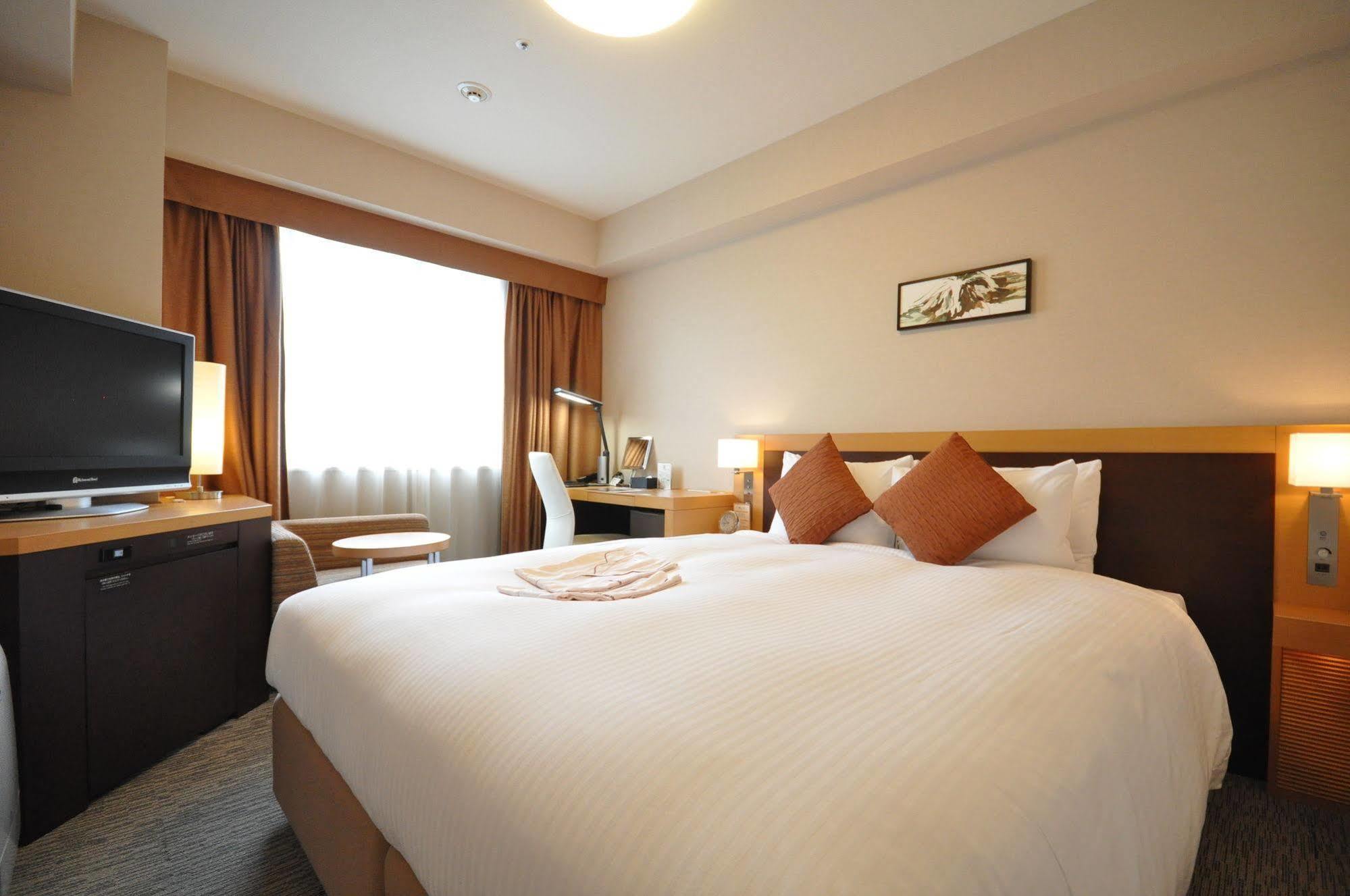Richmond Hotel Kumamoto Shinshigai Buitenkant foto